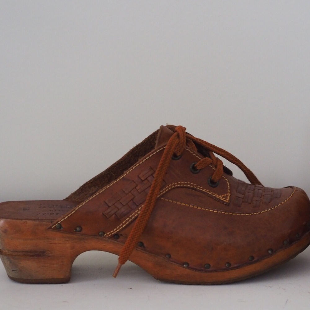 Vintage Brown Wooden 70s Clogs